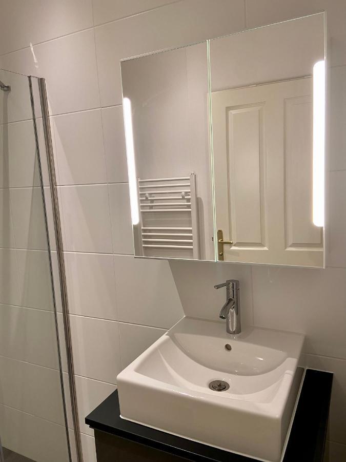 Lion'S Rooms N Apartments Вена Экстерьер фото
