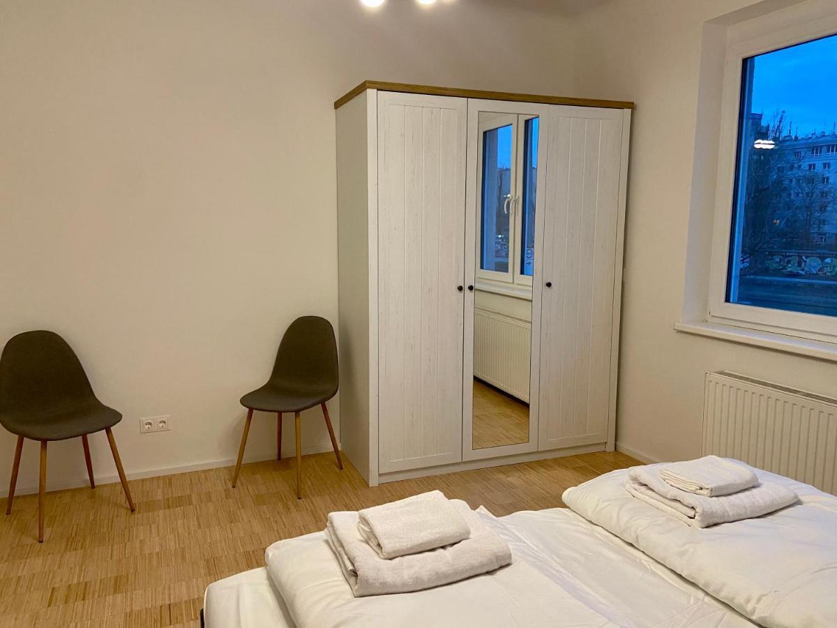 Lion'S Rooms N Apartments Вена Экстерьер фото