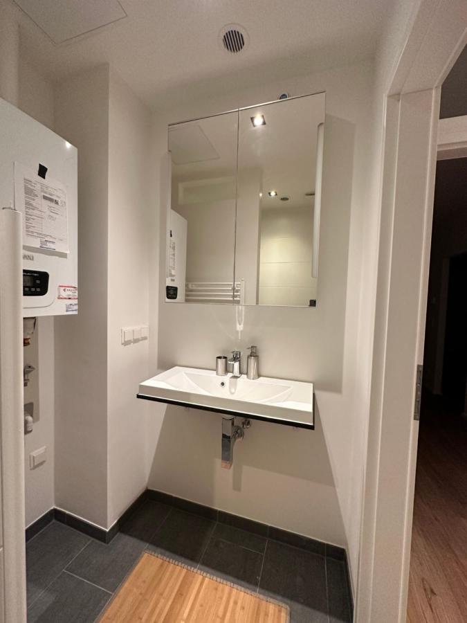 Lion'S Rooms N Apartments Вена Экстерьер фото
