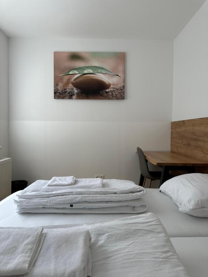 Lion'S Rooms N Apartments Вена Экстерьер фото