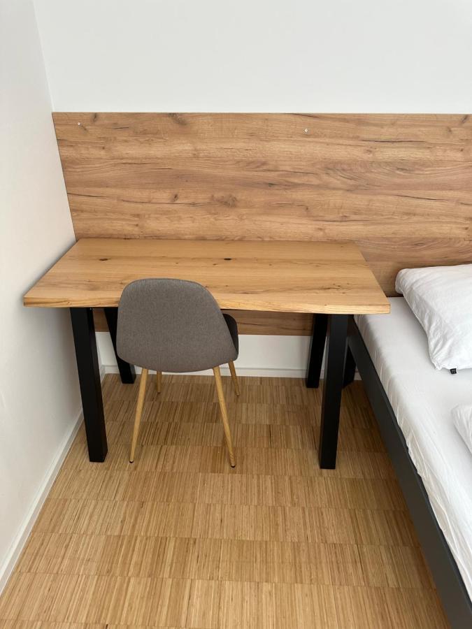 Lion'S Rooms N Apartments Вена Экстерьер фото