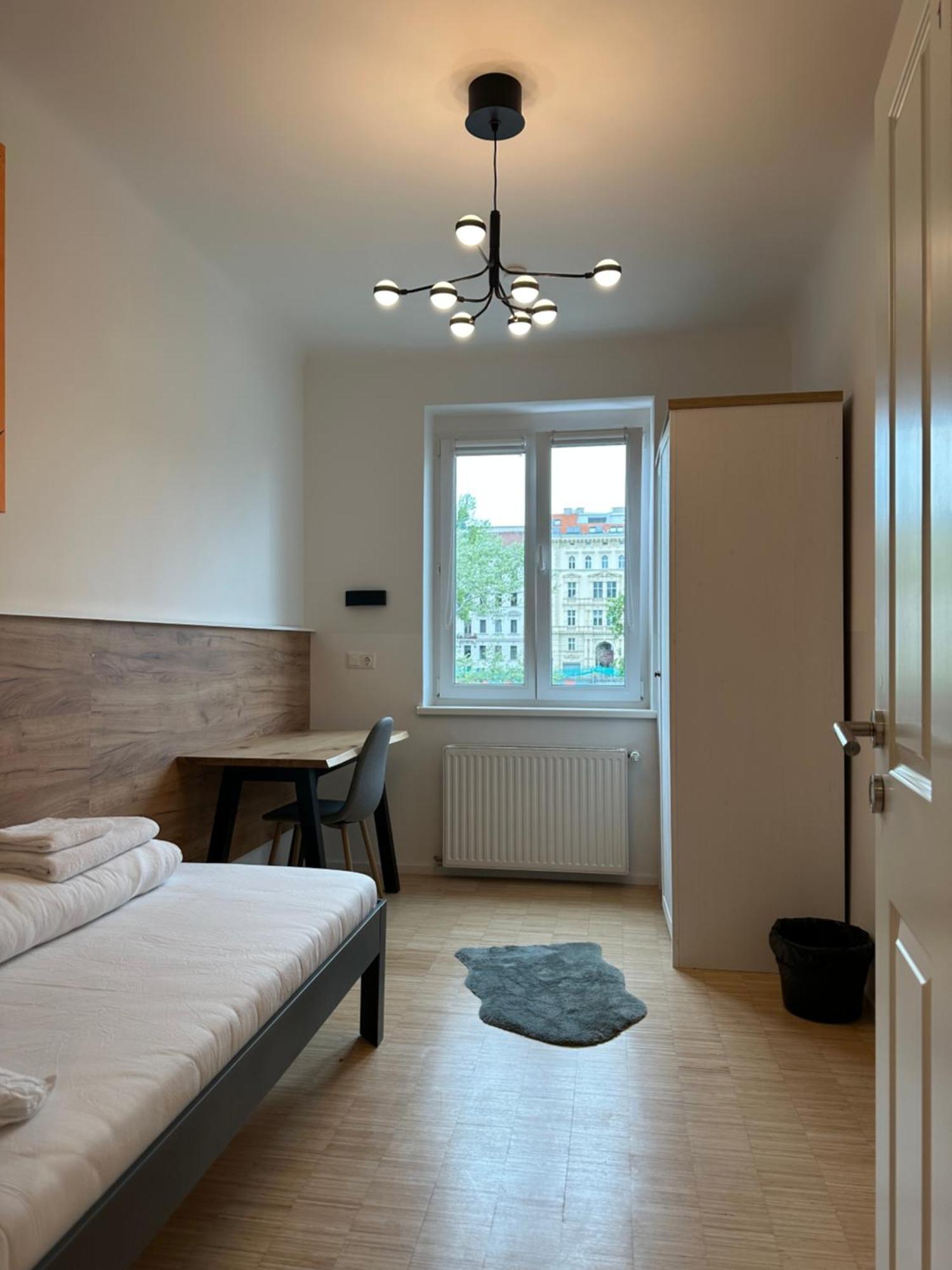 Lion'S Rooms N Apartments Вена Экстерьер фото
