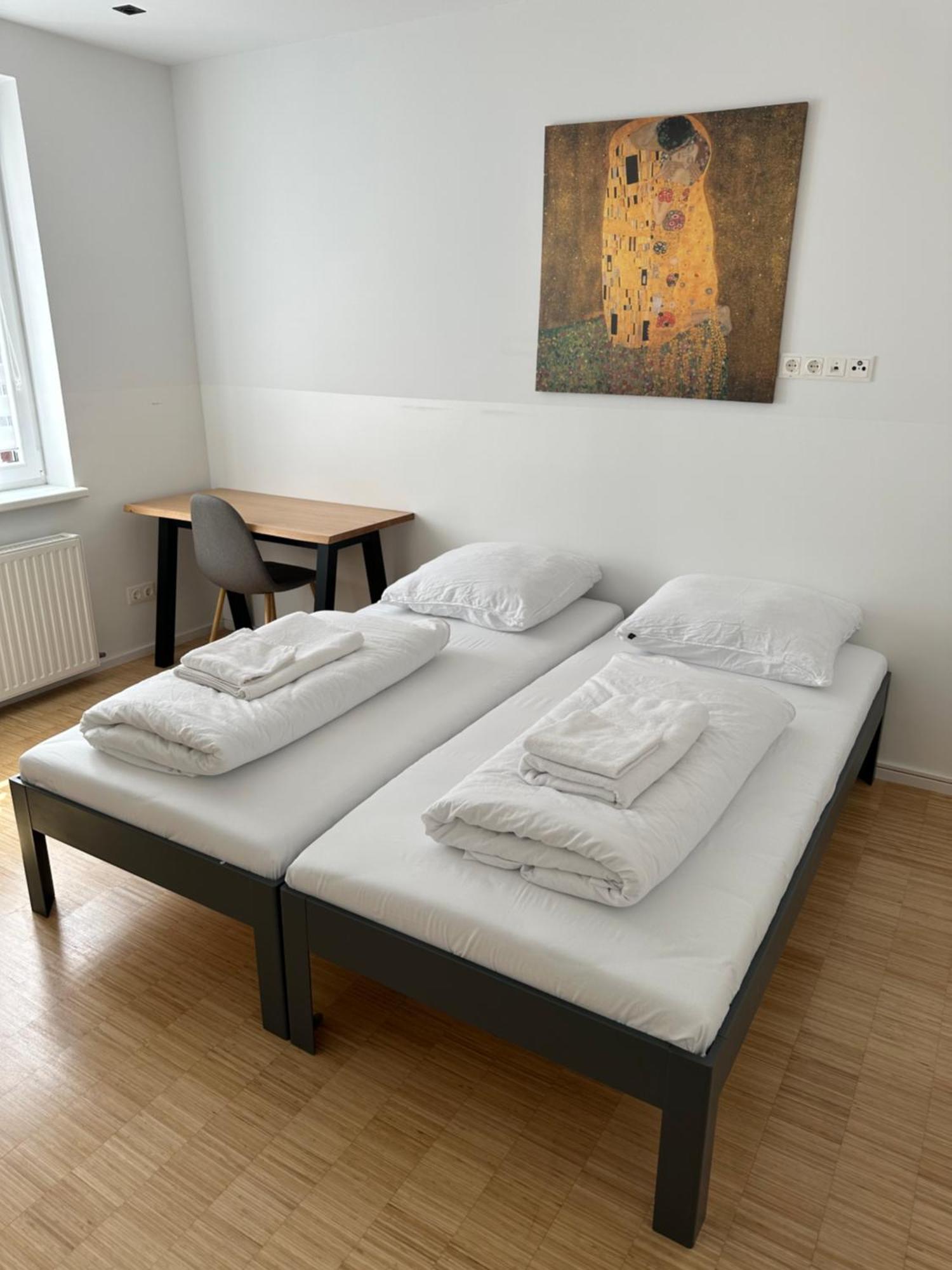 Lion'S Rooms N Apartments Вена Экстерьер фото